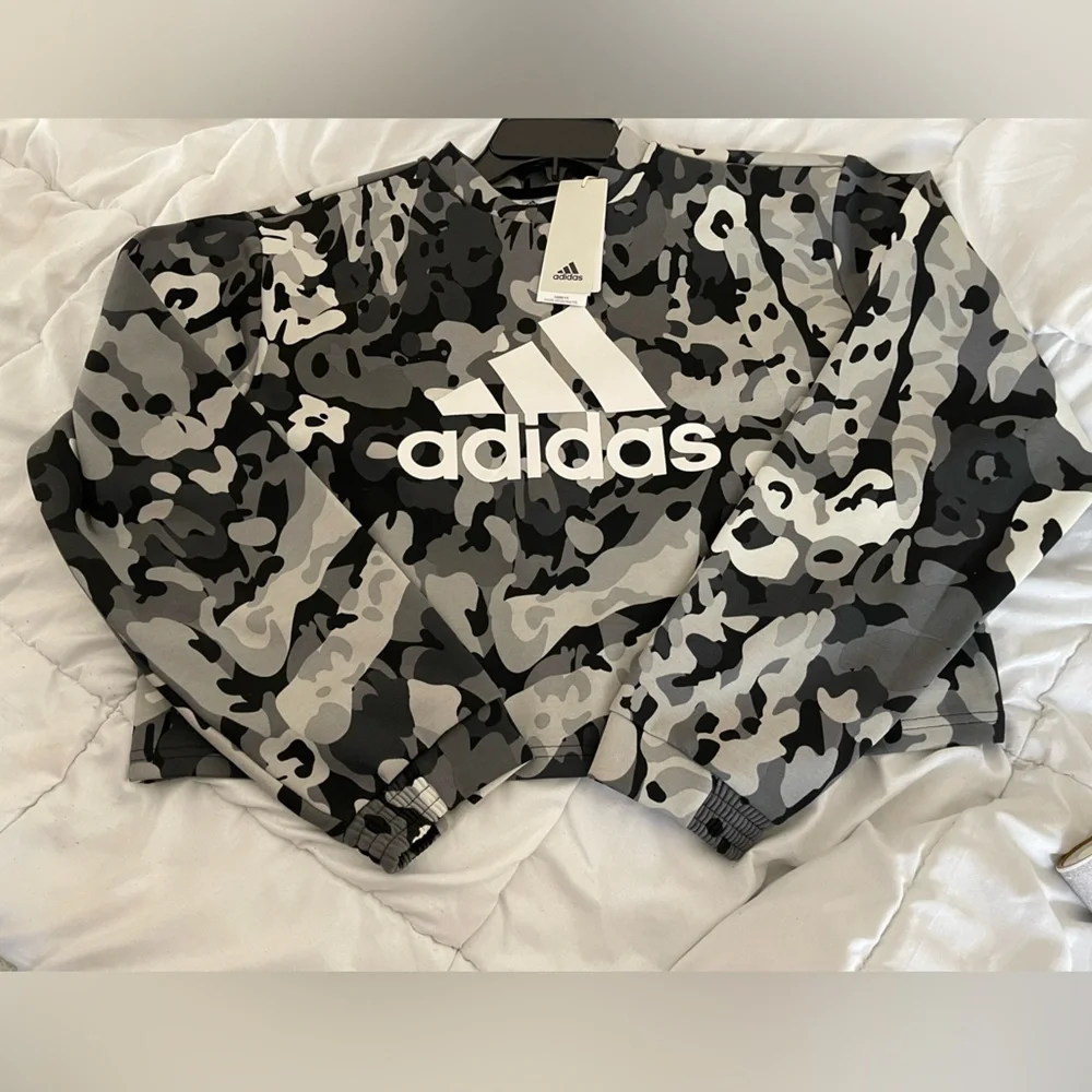 Adidas Black and Grey Camo Sweatshirt. Size Large - Picture 2 of 8